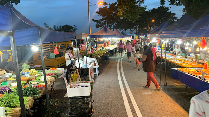 pasar-malam-taman-universiti-1