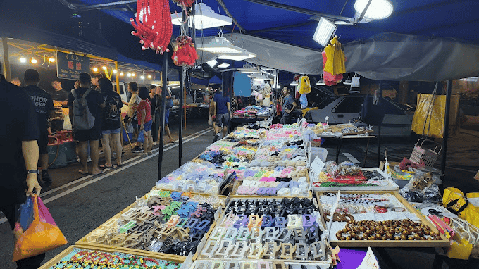 plaza-angsana-night-market-1