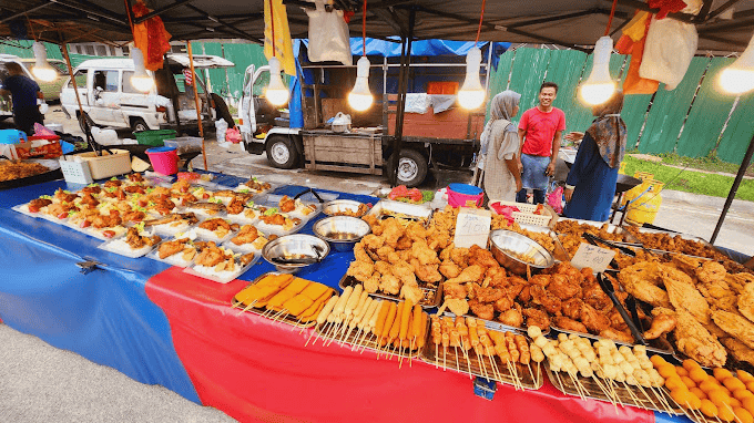 plaza-angsana-night-market-2